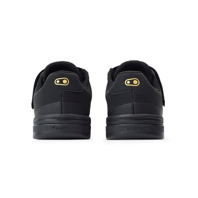 ZAPATOS STAMP BOA NEG / ORO - SUELA NEG 8