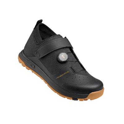 ZAPATOS MALLET TRAIL BOA - NEGRO / DORADO 9.0