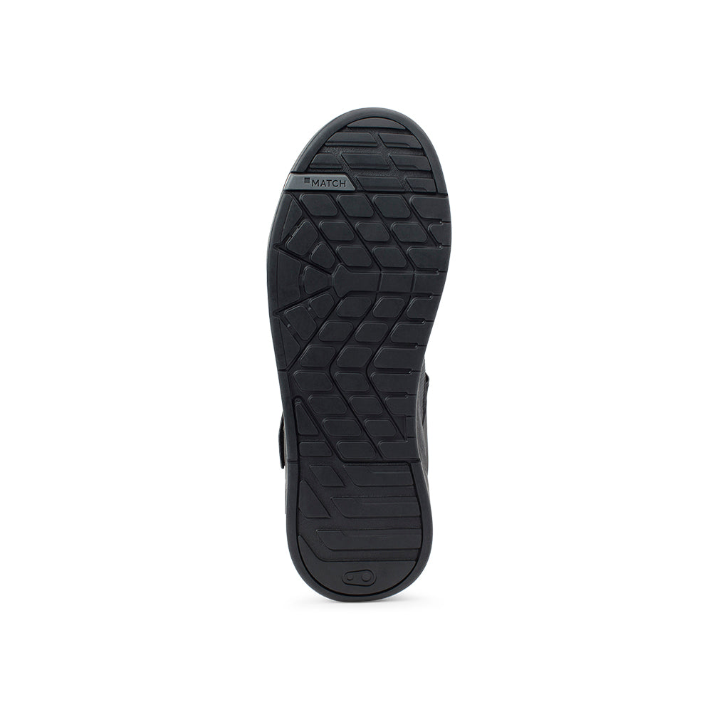 ZAPATOS STAMP BOA NEG / ORO - SUELA NEG 9.5
