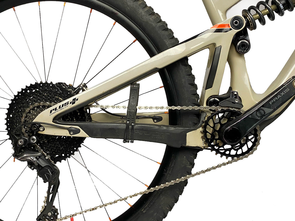 Pivot Firebird 2020 - M - Bicycle